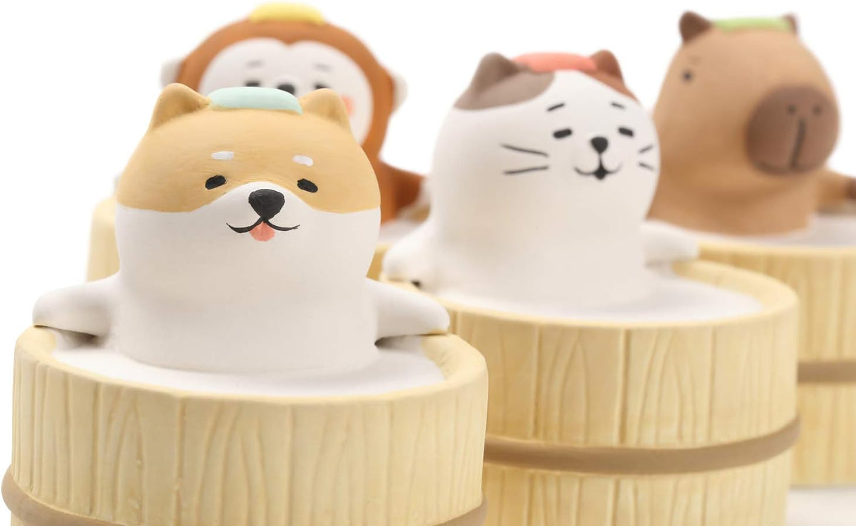 Aroma Ceramic Stone Diffuser [Japan Import] Aromatherapy Essential Oil Diffuser, Non Electric, Passive, Unique, Cute, Animal, Design for Women, Men, and Gifts (Bathing Capybara)